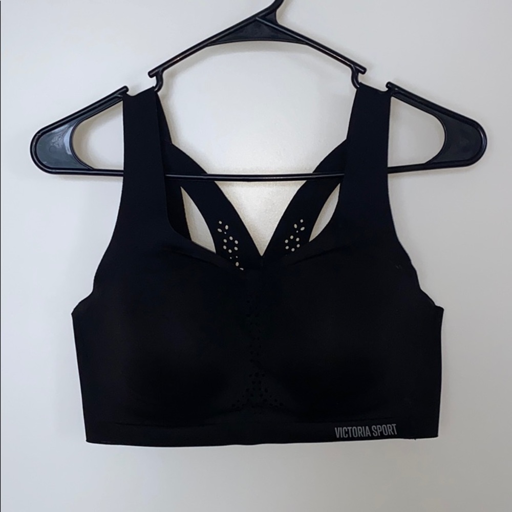 VSX Bra. 34D.